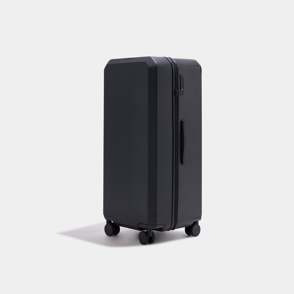 PHOENX: TELA 100 TRUNK PLUS BLACK